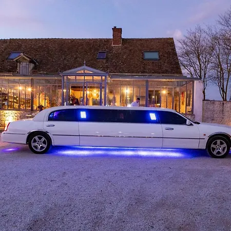 Lady Pop Villa